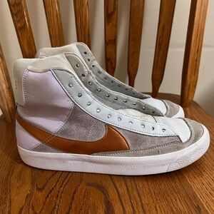 Nike Blazer Mid '77 SE Barely Grape 6.5Y